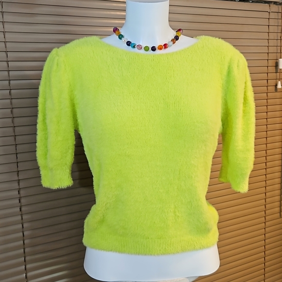 As New, Size 10-12 Luisa Ricci neon lime plush stretch half sleeve Teddy jumper - Picture 4 of 12